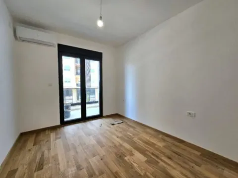 Prodaja, jednosoban stan, 46m², New City, Podgorica - image 8