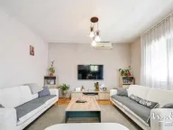 Sale, house, 525m², Centar, Tivat - image 11