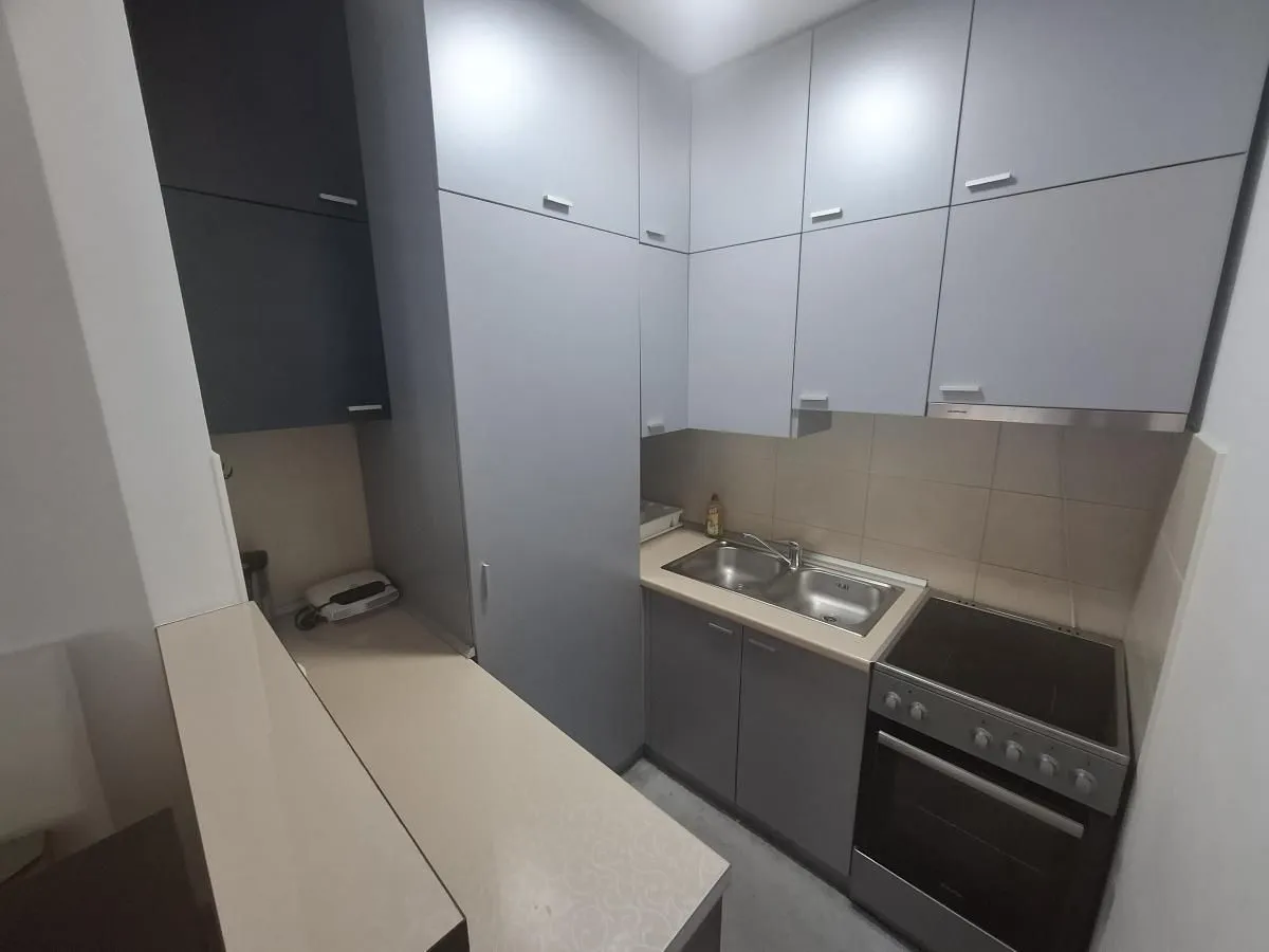 Izdavanje, dvosoban stan, 50m², Grbavica, Novi Sad Sve Podlokacije