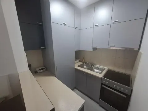 Izdavanje, dvosoban stan, 50m², Grbavica, Novi Sad Sve Podlokacije - image 6