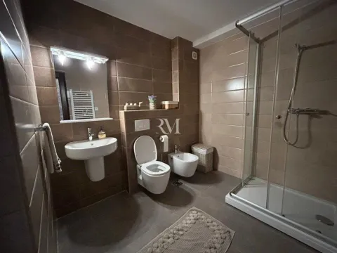 Rent, three bedroom apartment, 120m², Dobrota, Kotor - image 3