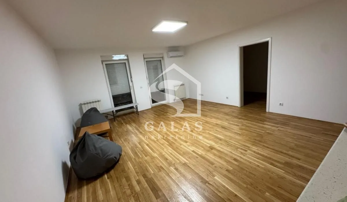 Rent, apartment, 93m², Stari Grad, Beograd