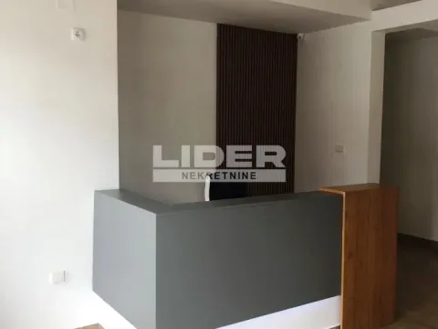 Rent, office space, 325m², Surčin, Beograd - image 4