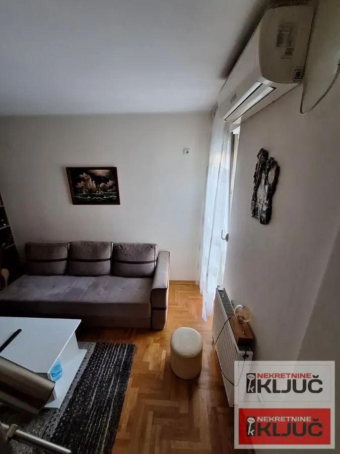 Prodaja, dvosoban stan, 37m², Grbavica, Novi Sad Sve Podlokacije