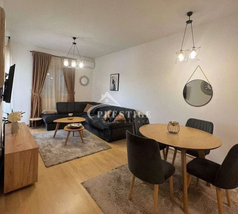 Izdavanje, jednosoban stan, 45m², Pobrežje, Podgorica