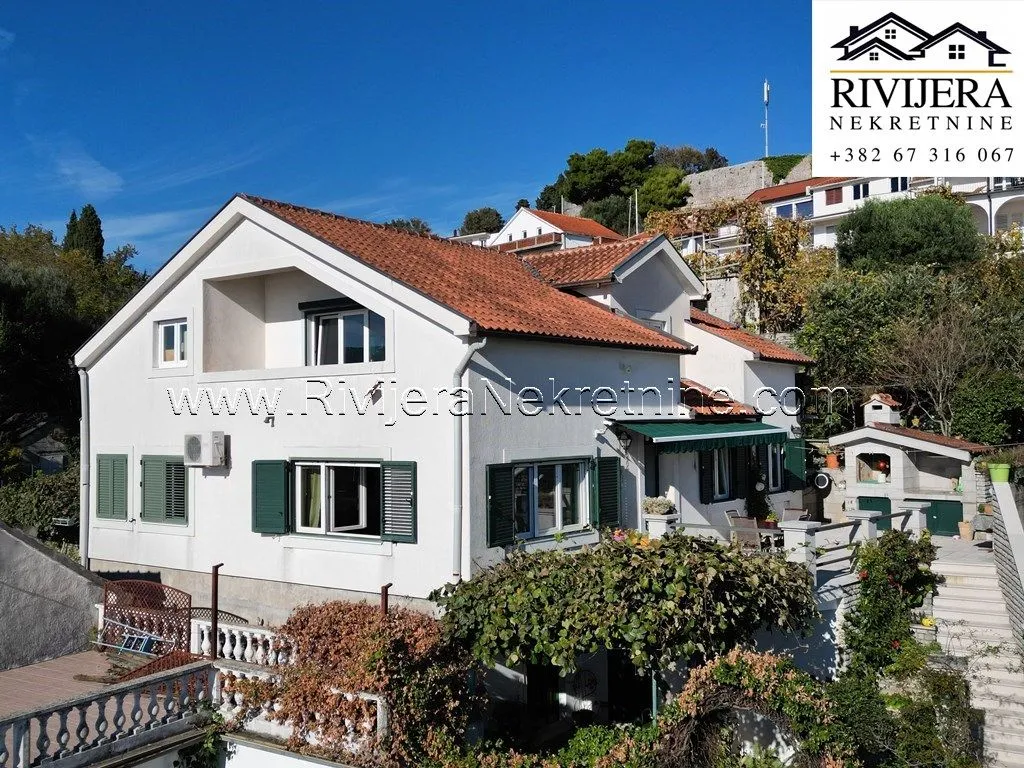 Prodaja, kuća, 296m², Centar, Herceg Novi