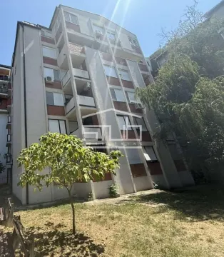 Stan in Čukarica