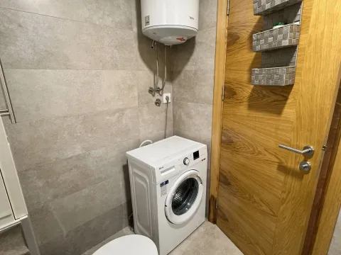Prodaja, garsonjera, 29m², Bečići, Budva - image 8