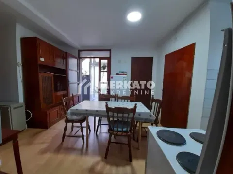 Rent, three bedroom apartment, 60m², Dolja, Zrenjanin - image 15