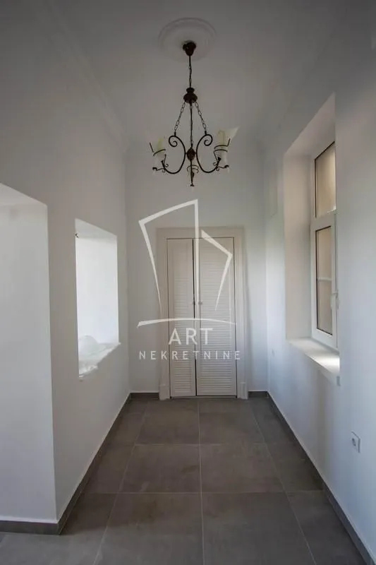 Sale, four bedroom apartment, 125m², Centar Sve Podlokacije, Beograd