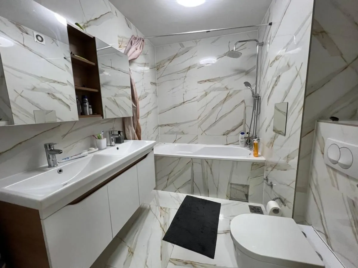 Prodaja, četvorosoban stan, 96m², Sajam, Novi Sad Sve Podlokacije