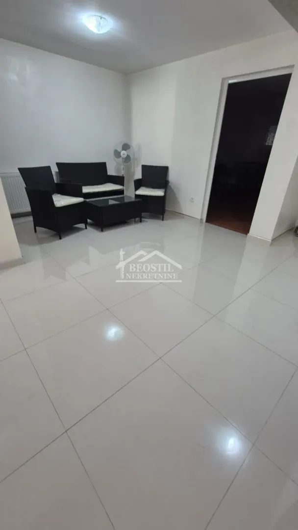 Sale, house, 254m², Mladenovac, Beograd