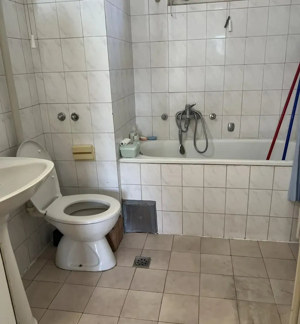 Sale, three bedroom apartment, 70m², Brace Jerković, Voždovac Sve Podlokacije