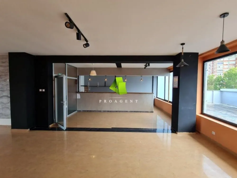 Rent, office space, 91m², Medijana, Niš