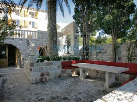 Prodaja, kuća, 350m², Reževići, Budva - image 11