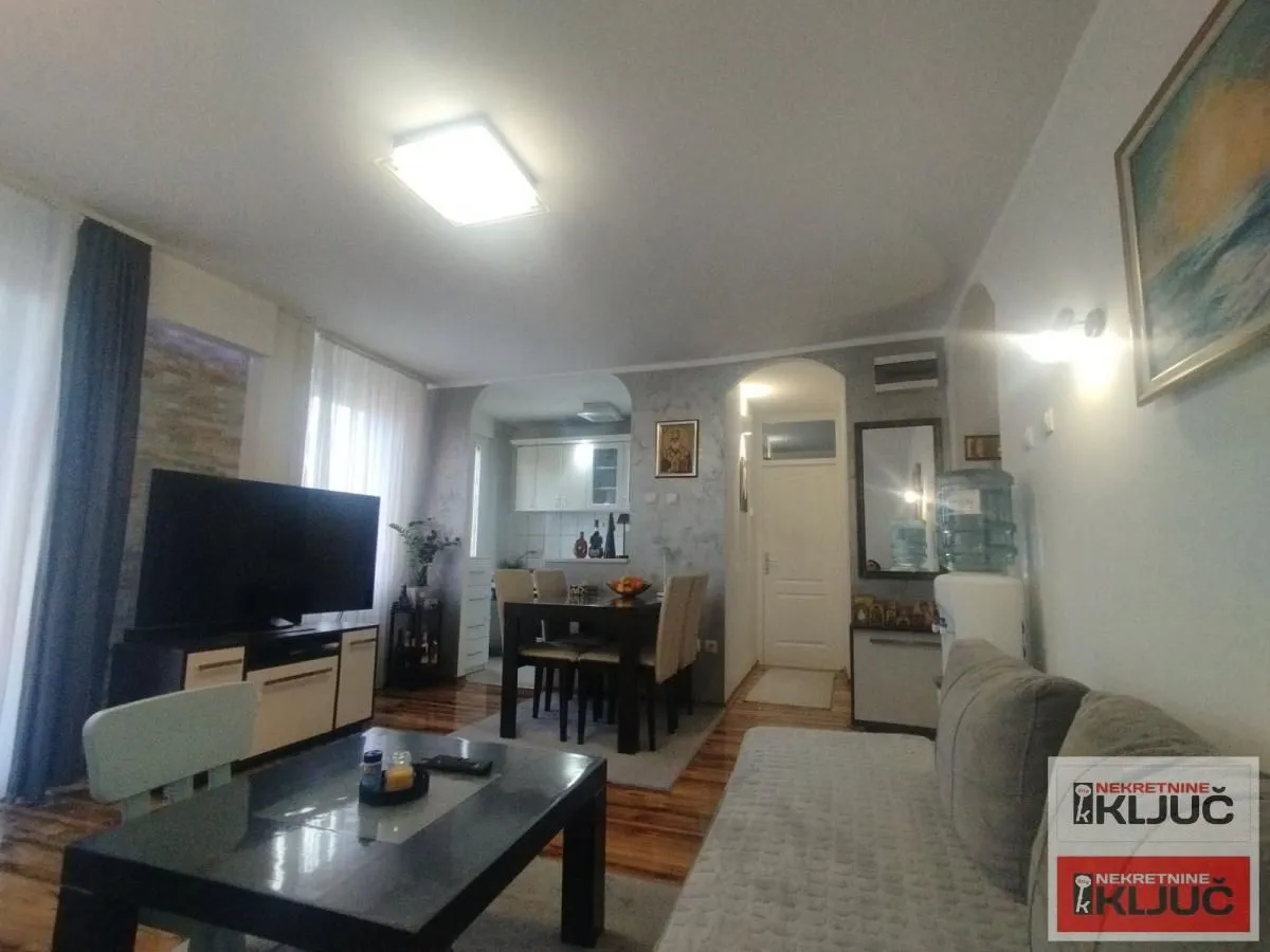 Prodaja, dvosoban stan, 54m², Novo naselje, Novi Sad