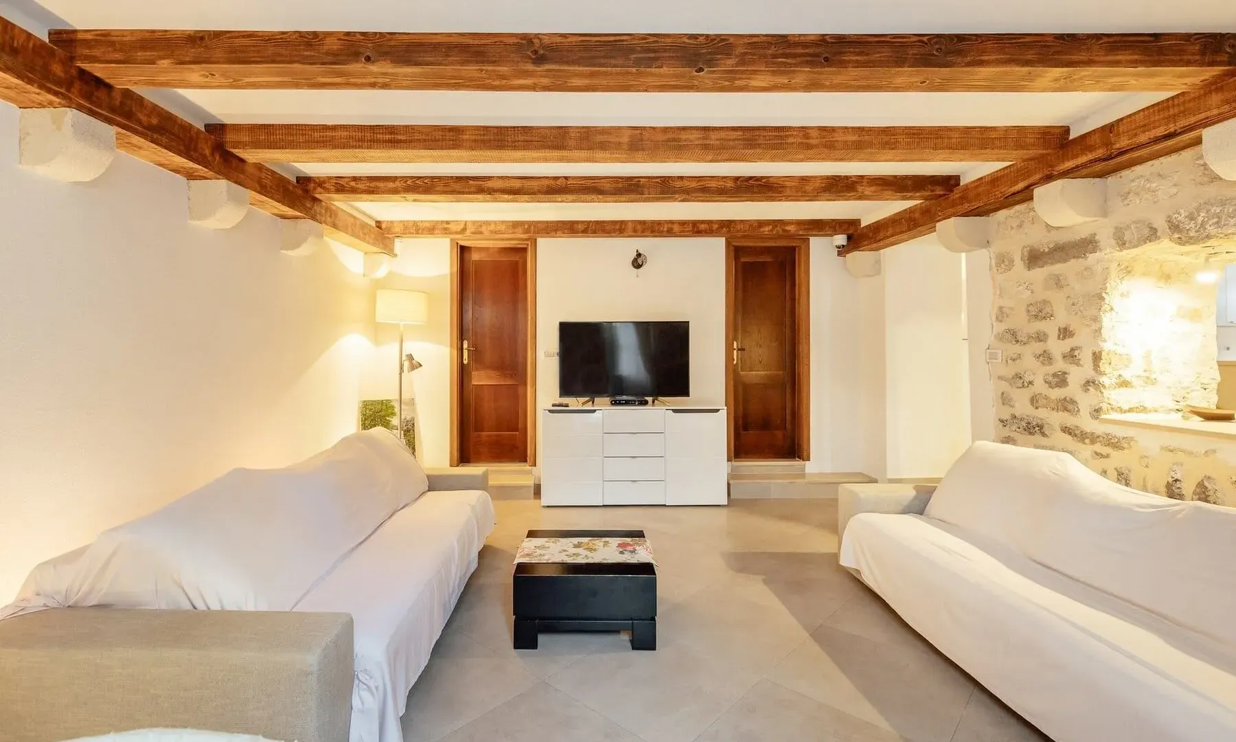 Prodaja, dvosoban stan, 93m², Perast, Kotor