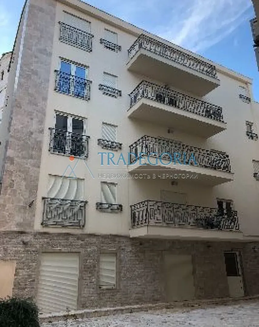 Prodaja, jednosoban stan, 74m², Pržno, Budva
