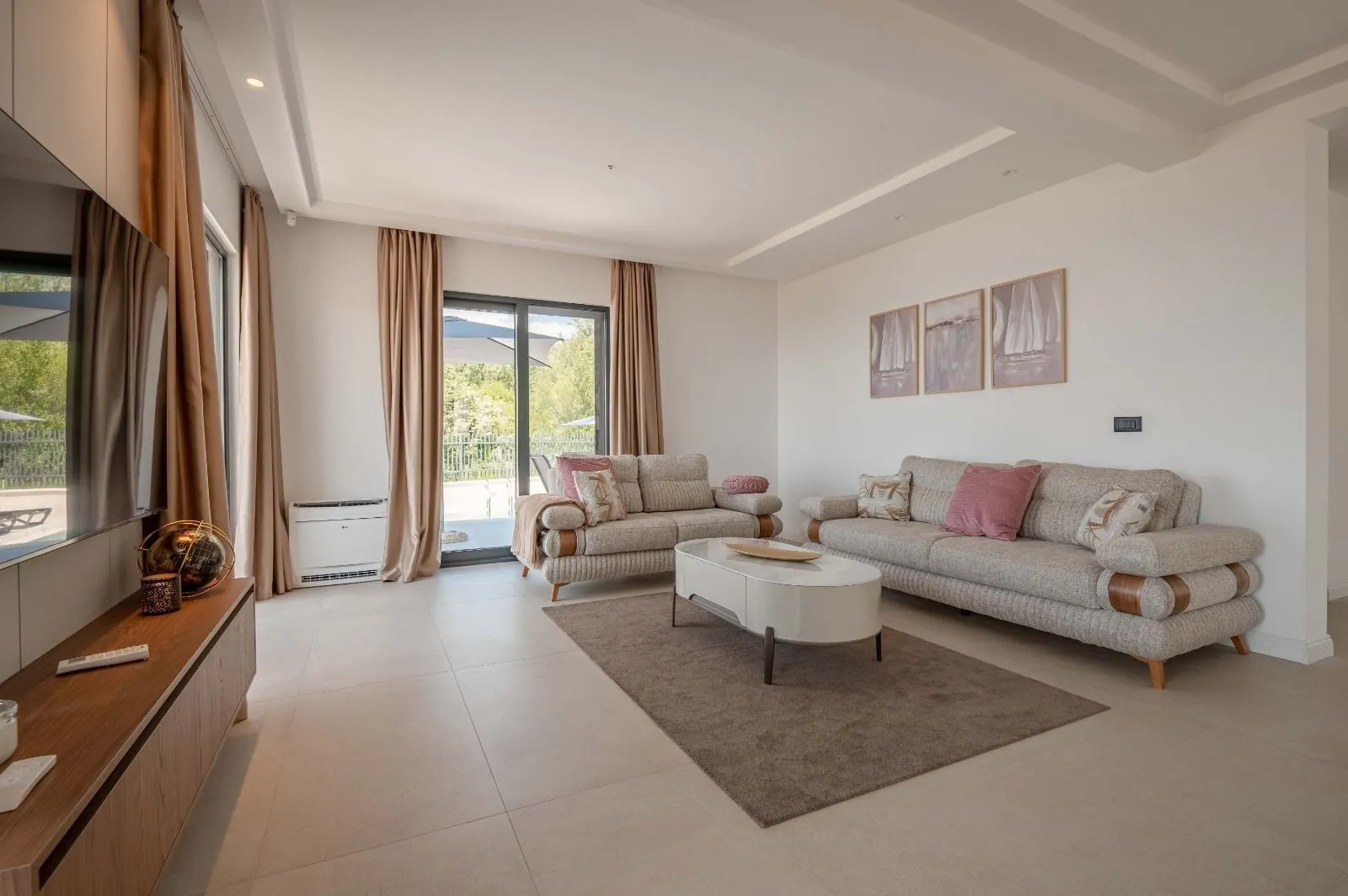 Sale, house, 318m², Reževići, Budva