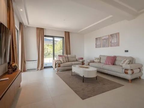 Prodaja, kuća, 318m², Reževići, Budva - image 20