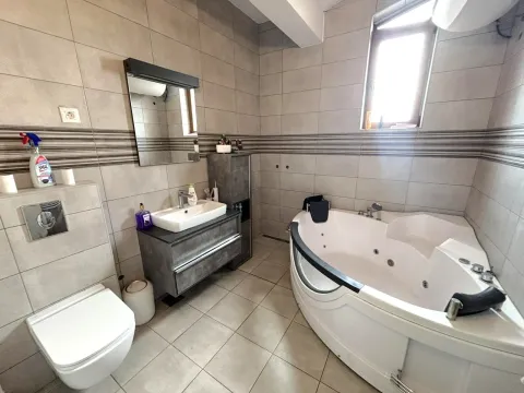 Sale, house, 115m², Grlić, Danilovgrad - image 12