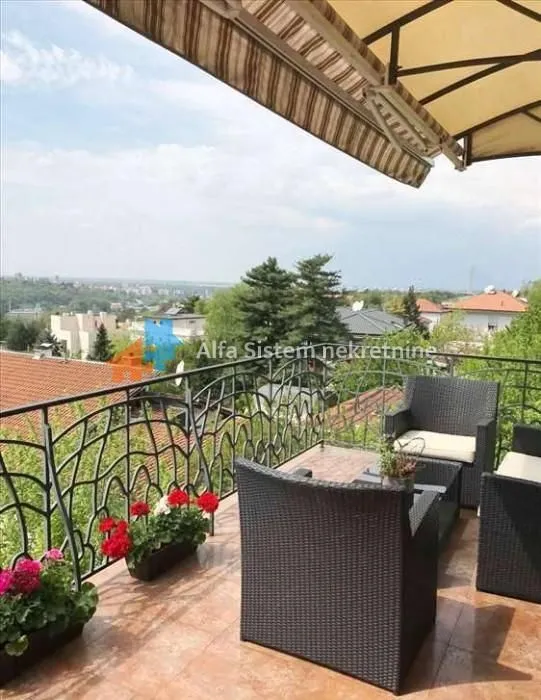 Izdavanje, stan, 200m², Savski Venac, Beograd