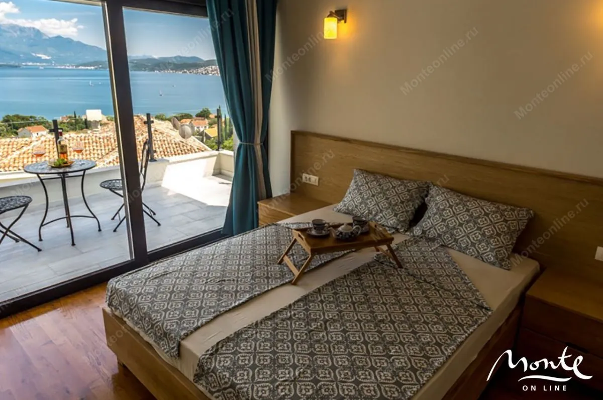 Prodaja, kuća, 350m², Herceg Novi, Crna Gora