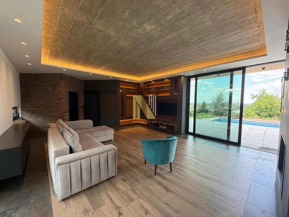 Rent, house, 250m², Sremska Kamenica, Petrovaradin