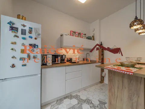 Rent, two bedroom apartment, 40m², Šumice, Beograd - image 8