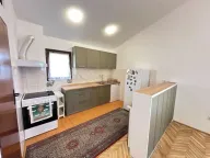 Izdavanje, kuća, 150m², City Kvart, Podgorica - image 2