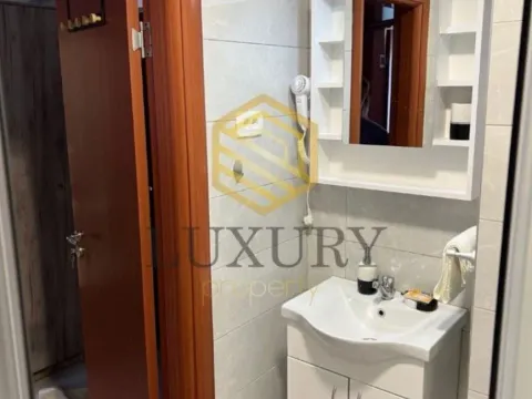 Izdavanje, jednosoban stan, 47m², Centar, Tivat - image 6