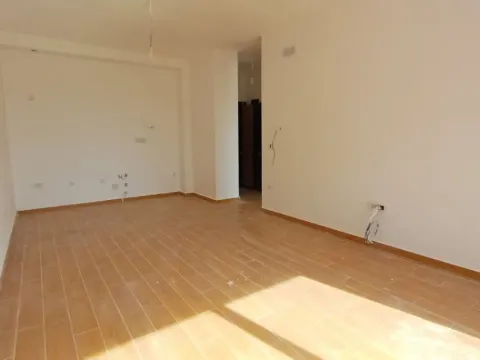 Sale, one bedroom apartment, 48m², Pinješ, Ulcinj - image 5