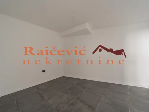 Sale, three bedroom apartment, 72m², Olimp, Zvezdara Sve Podlokacije - image 4