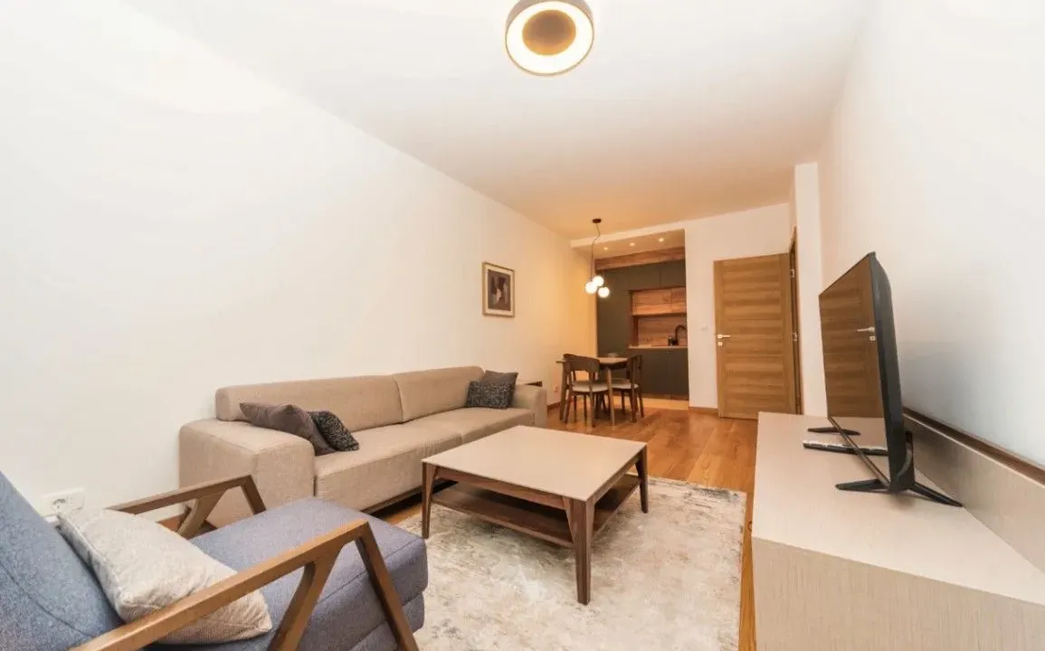 Izdavanje, jednosoban stan, 44m², City Kvart, Podgorica