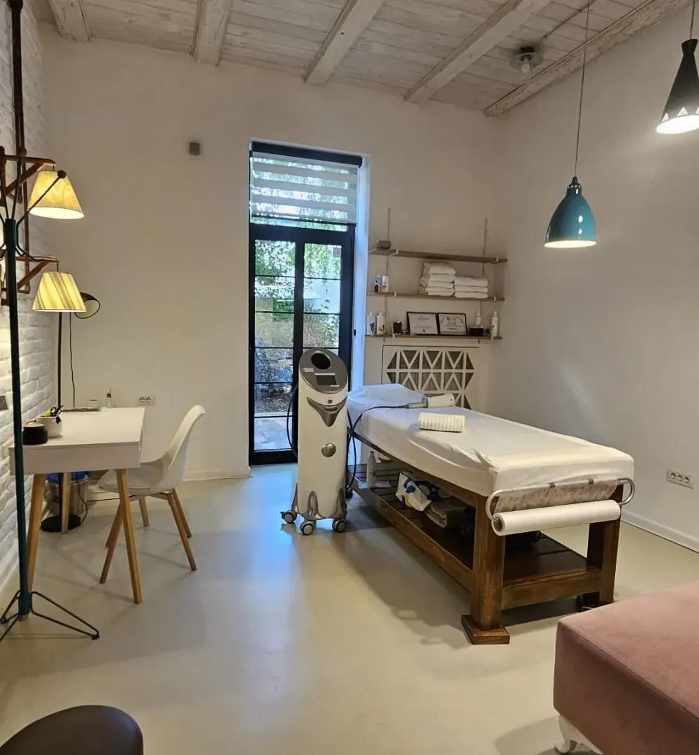 Prodaja, trosoban stan, 68m², Kalenić Pijaca, Vračar Sve Podlokacije