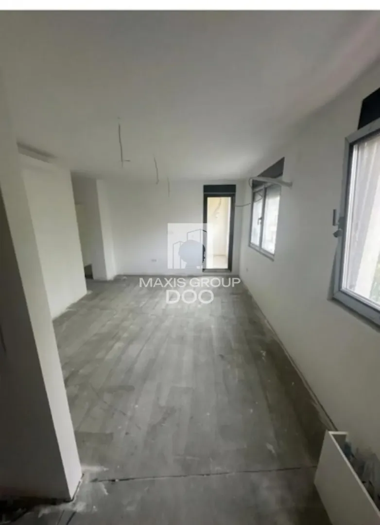 Sale, three bedroom apartment, 78m², Južni Bulevar, Vračar Sve Podlokacije