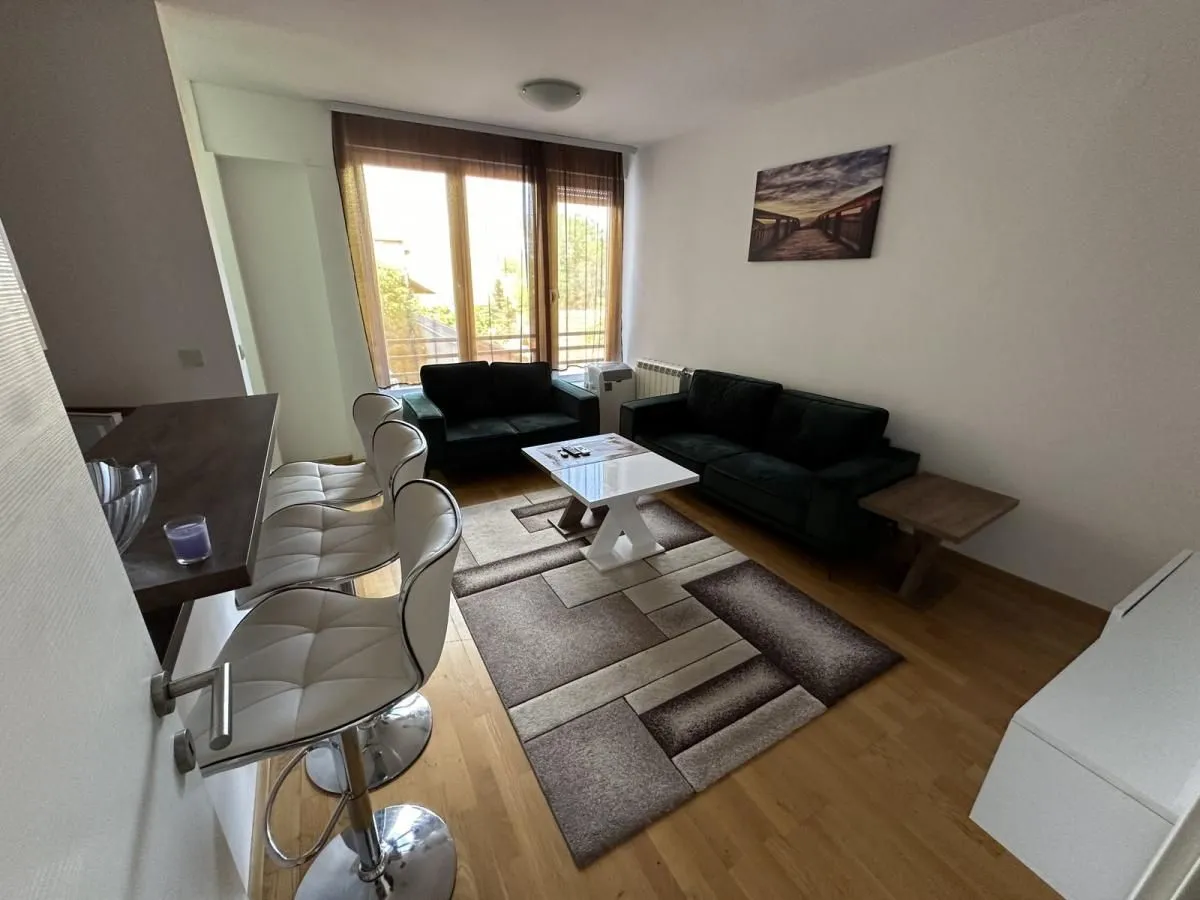 Prodaja, dvosoban stan, 44m², Centar, Novi Sad