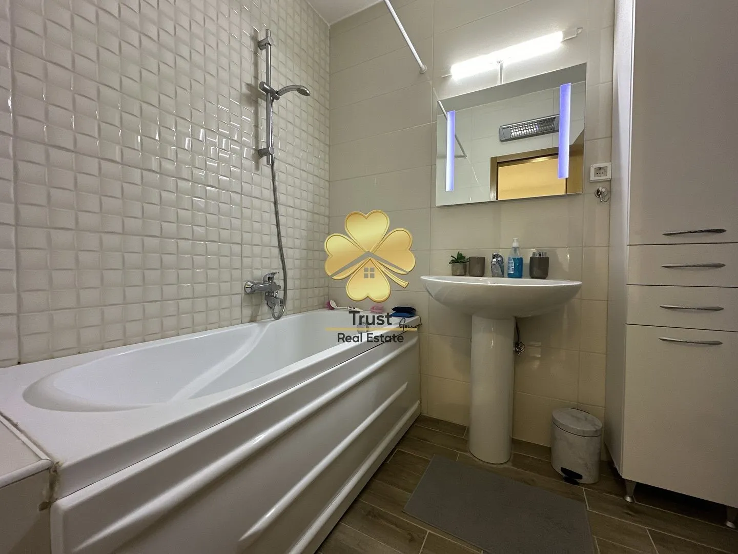 Rent, three bedroom apartment, 105m², Zagorič, Podgorica