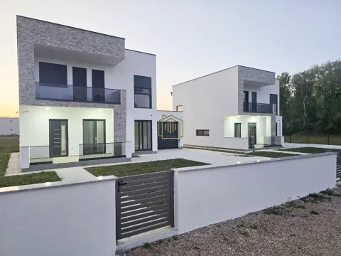 Sale, house, 180m², Donji Štoj, Ulcinj