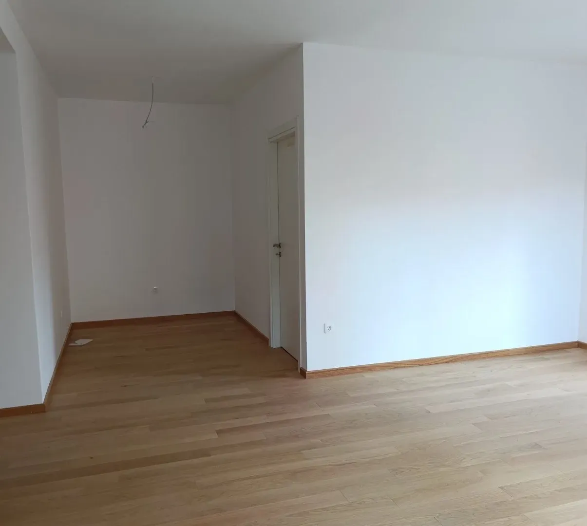 Prodaja, dvosoban stan, 65m², Centar, Budva