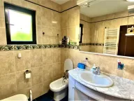 Izdavanje, kuća, 120m², Kotor, Crna Gora - image 3