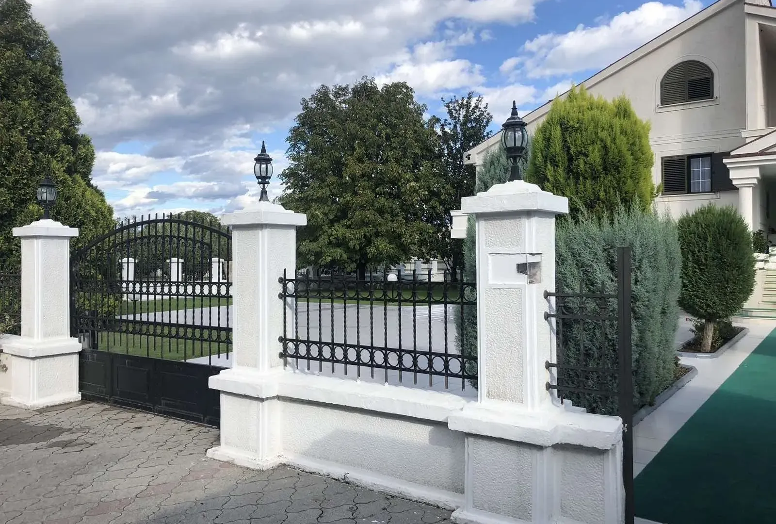 Sale, house, 930m², Tološi, Podgorica
