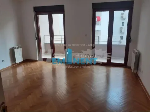 Izdavanje, trosoban stan, 90m², Vračar Sve Podlokacije, Beograd - image 5
