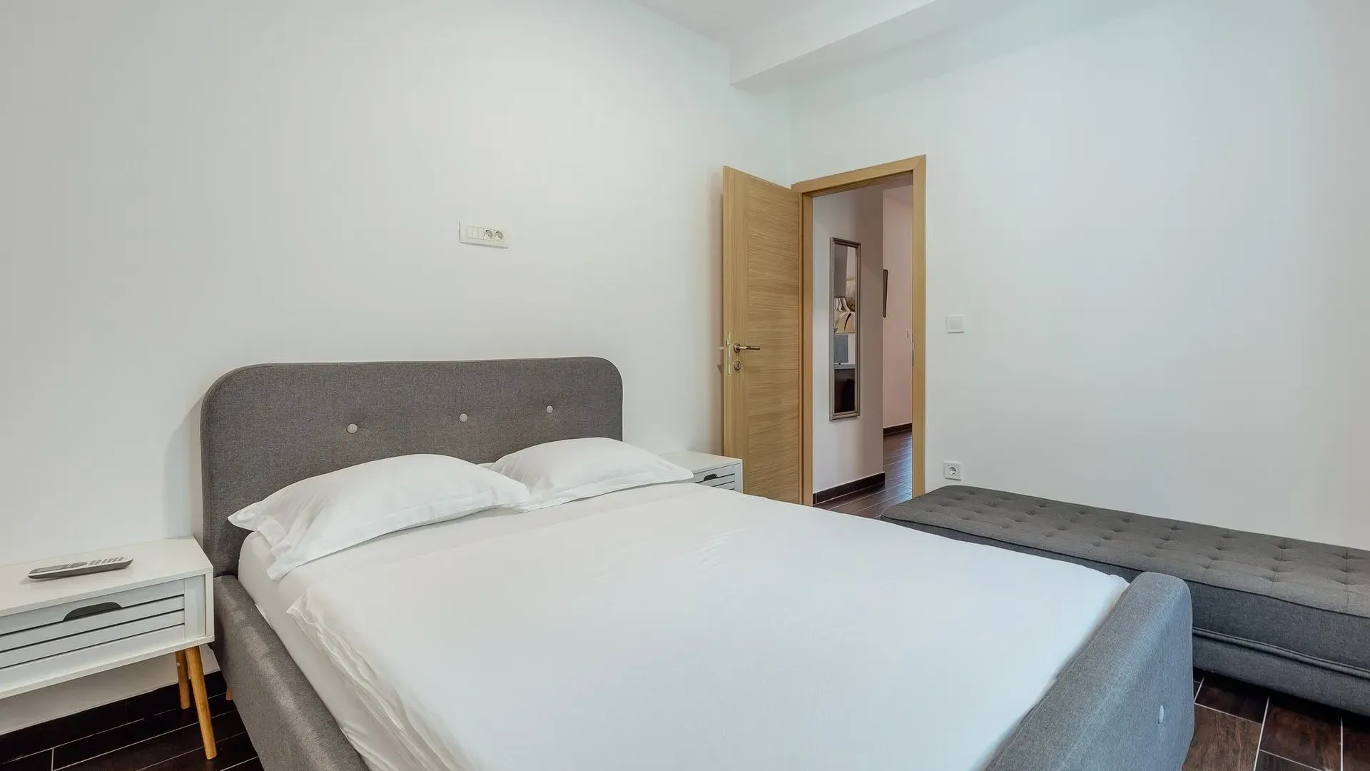 Prodaja, stan, 440m², Stoliv, Kotor