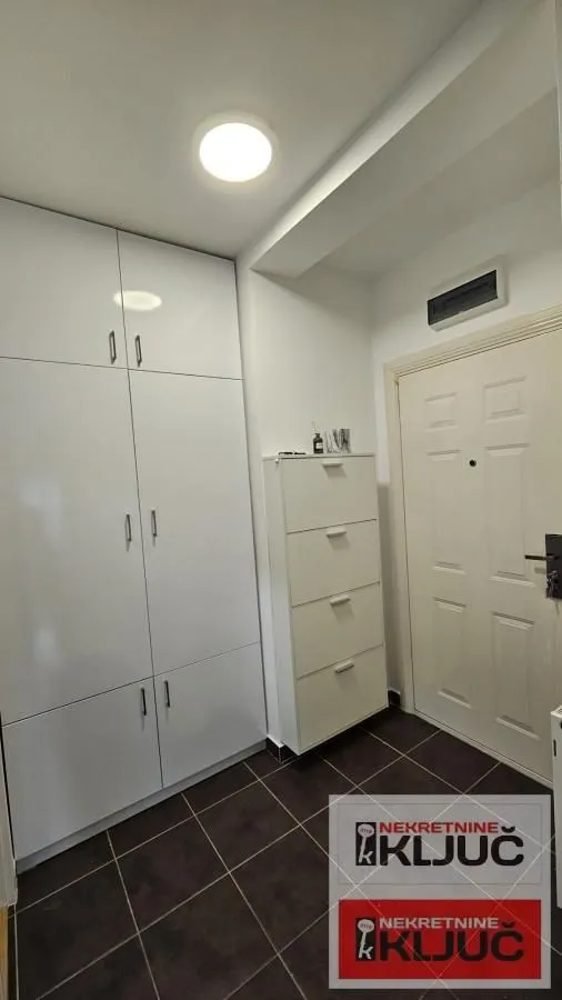 Prodaja, jednosoban stan, 39m², Socijalno, Novi Sad Sve Podlokacije