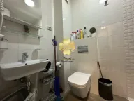 Izdavanje, jednosoban stan, 48m², City Kvart, Podgorica - image 10