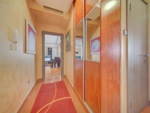 Prodaja, dvosoban stan, 84m², Centar, Podgorica - image 8