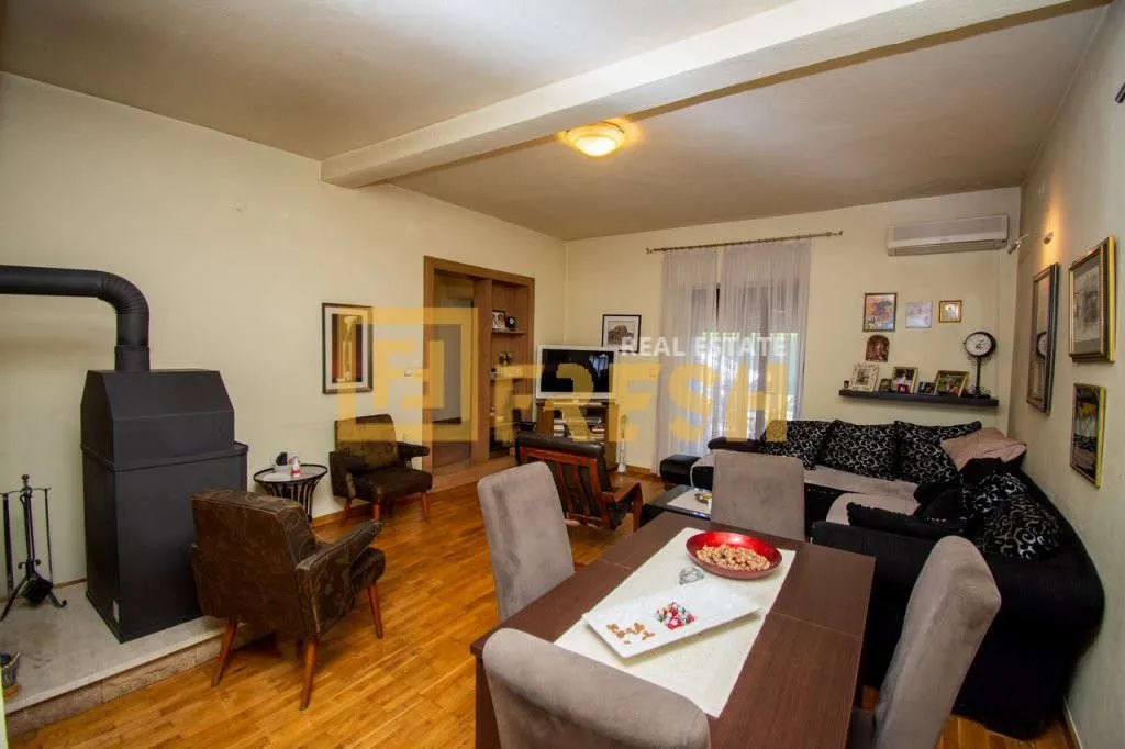 Sale, house, 300m², Donja Gorica, Podgorica