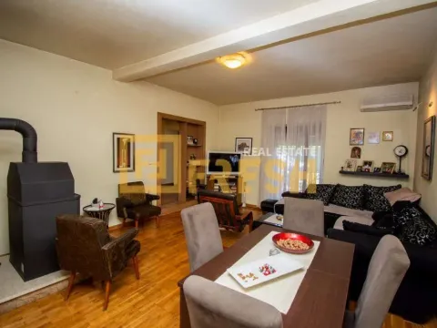 Prodaja, kuća, 300m², Donja Gorica, Podgorica - image 8