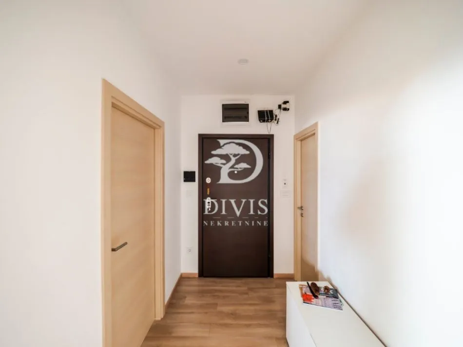Sale, four bedroom apartment, 82m², Lekino Brdo, Voždovac Sve Podlokacije